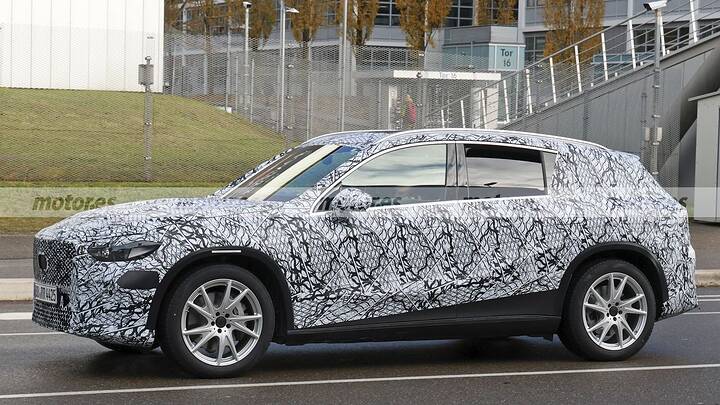 mercedes-gla-2026-fotos-espia-2024105481-1732711268_5
