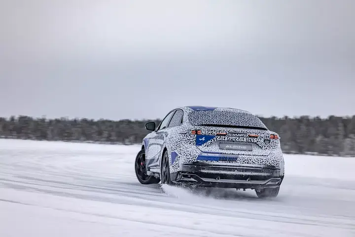 Alpine-A390-winter-test-00041-1536x1025