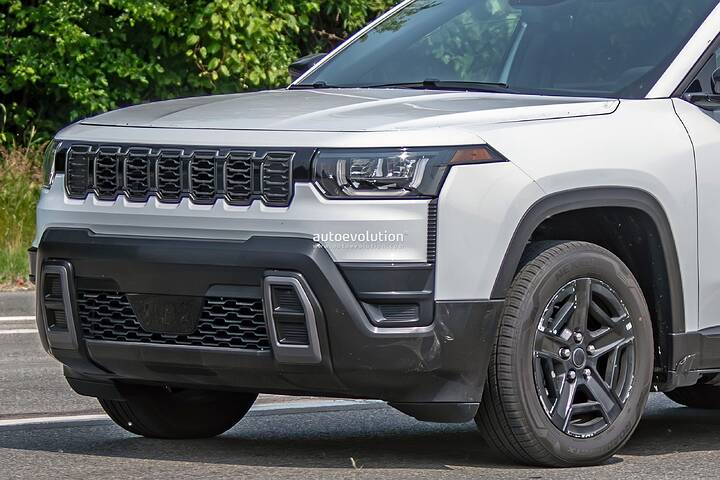 all-new-2026-jeep-cherokee-leaves-its-camouflage-at-home_17