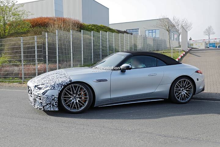 spy-photos-refreshed-2027-mercedes-amg-gt-and-sl-63-don-t-hide-much-anymore-but-might-deceive_34