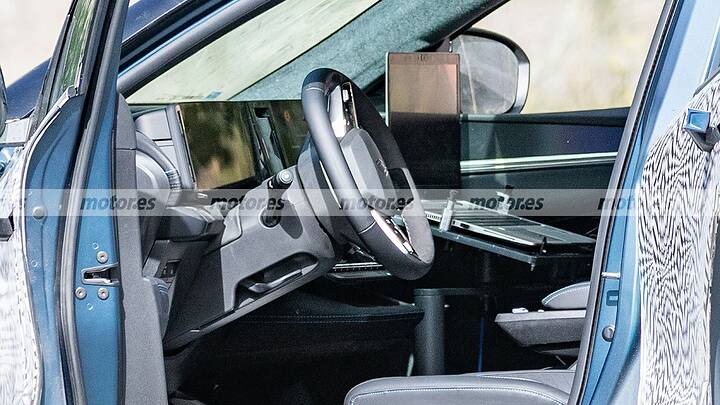 interior-renault-scenic-2027-electrico-fotos-newcarscoops-2026115240-1783792496_6