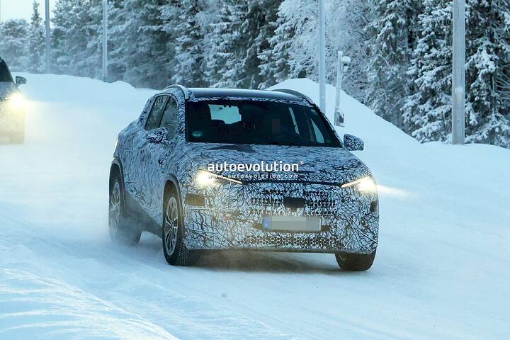 imgi_41_2027-mercedes-benz-gla-newcarscoops-final-tests-in-freezing-temperatures_2
