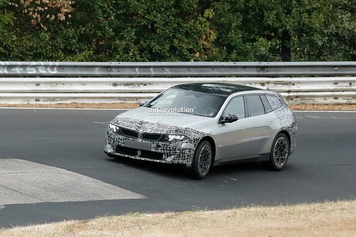 spy-photos-2027-bmw-i3-touring-prototype-gets-caught-testing-hard-on-the-nuerburgring-nordschleife_1