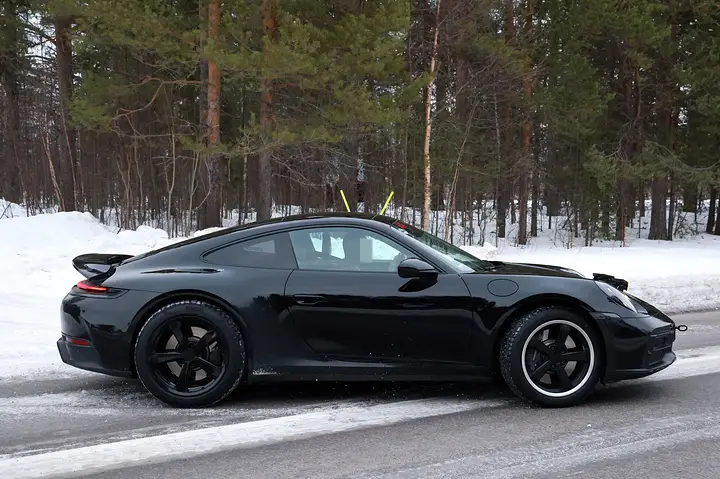 Porsche-Daka-newcarscoops-9-2048x1365
