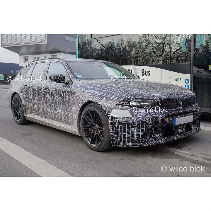 First pictures of the facelifted BMW M5 Touring! What do you think of the new front end#bmw #m5