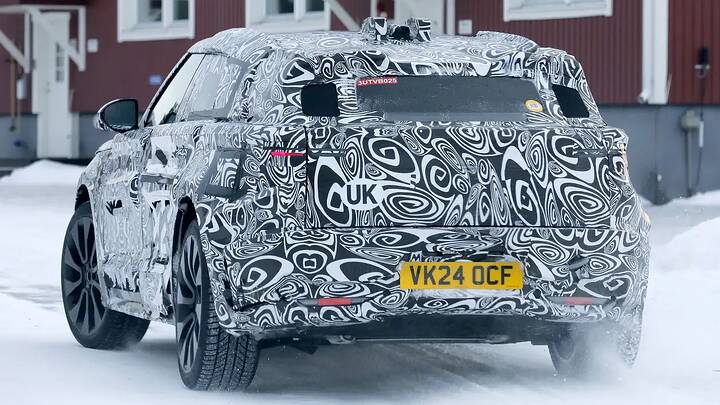 Range Rover Velar - rear tracking_dunpec