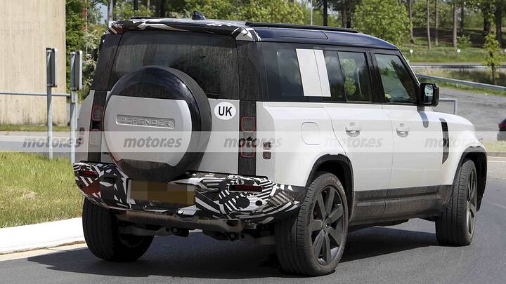 land-rover-defender-facelift-2028-fotos-newcarscoops-2026114508-178033109314
