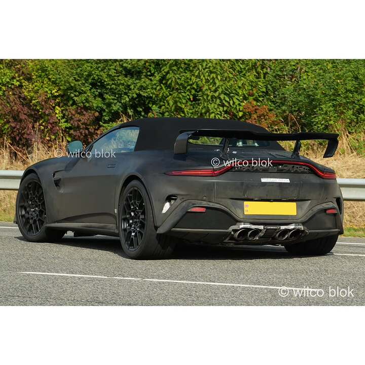 Roadster version of the Aston Martin Vantage RS spied!#Astonmartin #vantage #vantagers #Erlköni (3)
