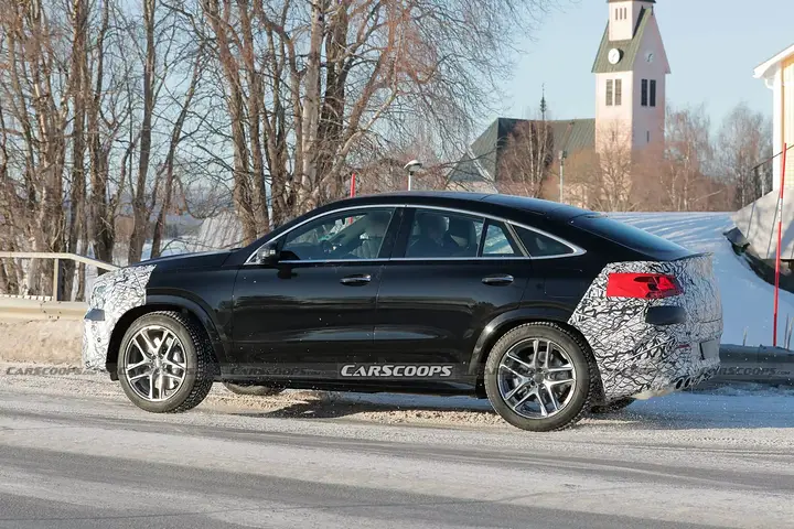 Mercedes-AMG-GLE53-coupe-00008-1536x1025
