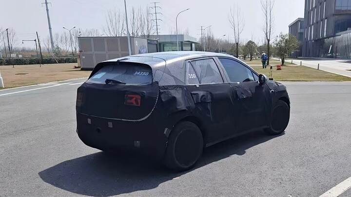 First-EV-from-Nios-European-brand-Firefly-spied-in-China