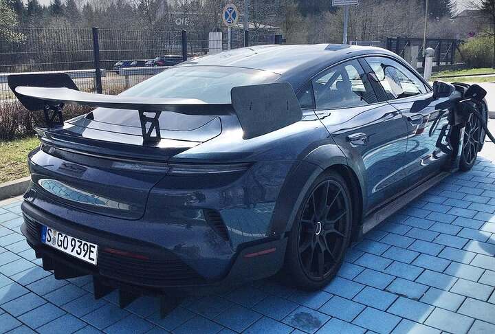💥💥💥💥💥Porsche Taycan GT4 RS Prototype Spied Wearing Aggressive Aero Parts #porsche #spied #e (1)