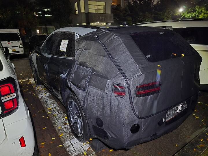 2027 Genesis GV70 HEV_1280_20251010_204040