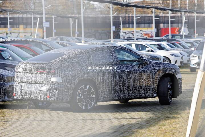 imgi_61_2027-bmw-ix4-gearing-up-for-launch-as-the-new-ix3s-sportier-looking-sibling_19