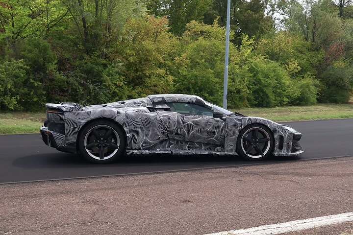 The all new Ferrari F80 Aperta is under way !.#carphotography #ferrari #supercar #f80 #carspott (2)