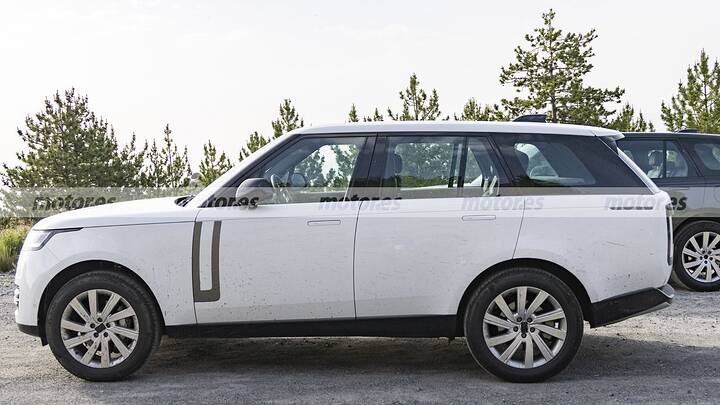 El Range Rover 2026 ya deja ver su interior, estrena una sorpresa tecnológica que nadie esperaba 6