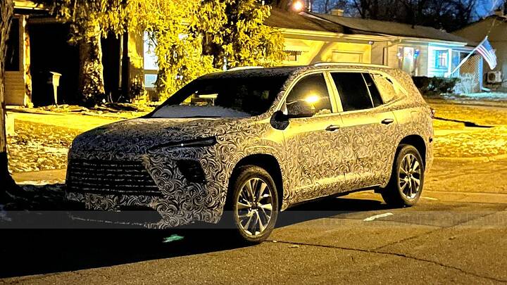 2025-buick-enclave-spied-front-65cfb1ad1c6fe