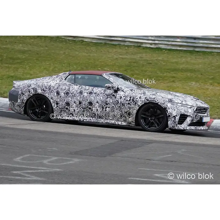Caught the stunning BMW Skytop testing at the Nürburgring. Would you buy this for € 500K#bmw #skytop #bmwskytop #prototype #erlkönig #spyshot #carspy #nürburgring #Germany #limitededition #luxury #lifestyle #8series #m8 #8er #freu (1)