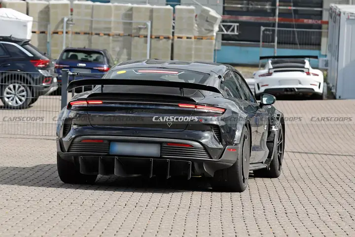 Porsche-Taycan-Manthey-Hardcore-Prototype-715-22-1536x1025