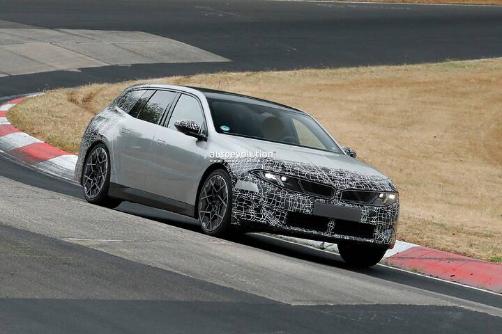 spy-photos-2027-bmw-i3-touring-prototype-gets-caught-testing-hard-on-the-nuerburgring-nordschleife_6