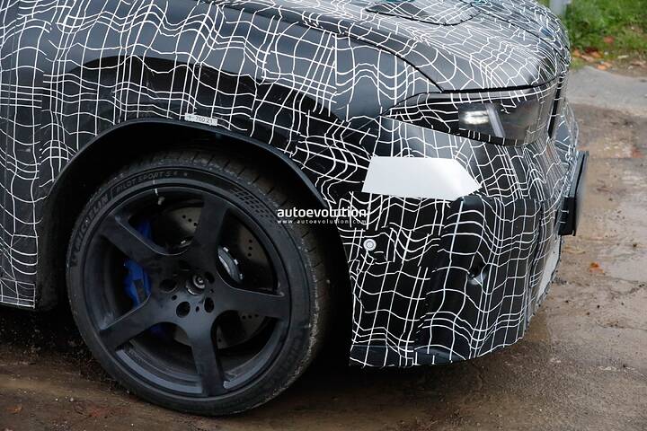 imgi_62_bmw-s-ix3-m-spied-up-to-1000-hp-rumored_18