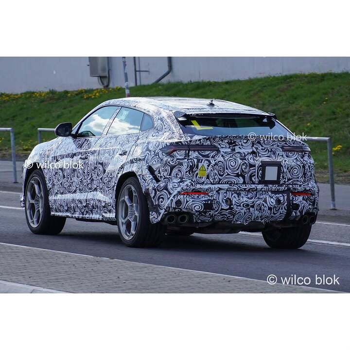 Plug-in-hybrid Lamborghini Urus Performante is on the way!#Lamborghini #Urus #Performante #phev (3)