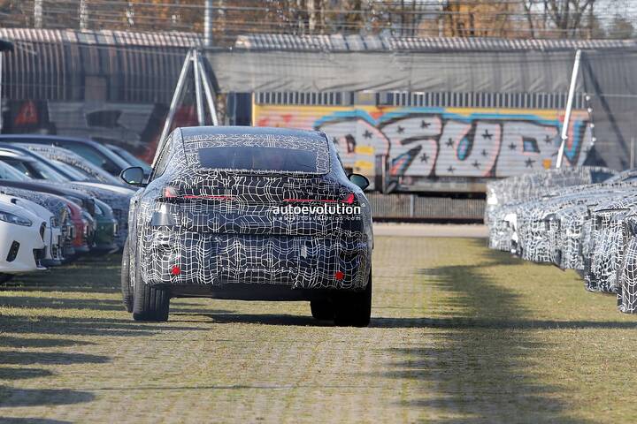 imgi_53_2027-bmw-ix4-gearing-up-for-launch-as-the-new-ix3s-sportier-looking-sibling_11