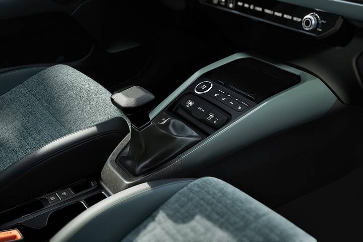 imgi_20_new-stonic-1