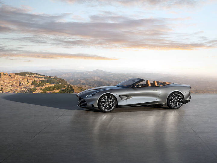 Aston Martin Vanquish 25_05