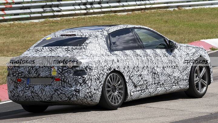 mercedes-clase-c-eq-fotos-espia-nurburgring-2025109651-1755595015_9