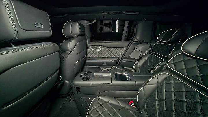 2027 Genesis GV90 Interior Leaked Without Camouflage_newcarscoops_1776059135_9138_950x535