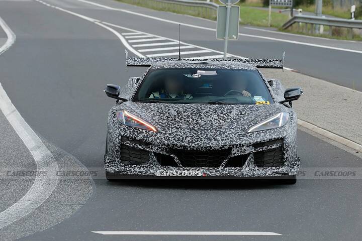 Chevrolet-Corvette-Z06-4