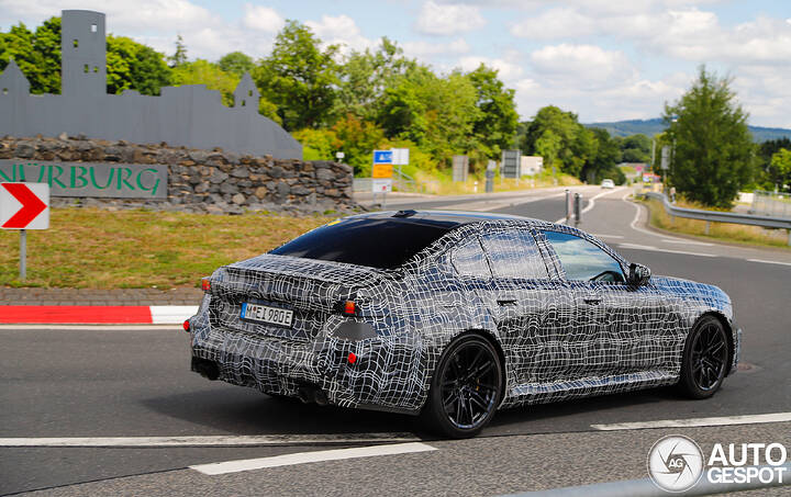 BMW M5 G90 2026