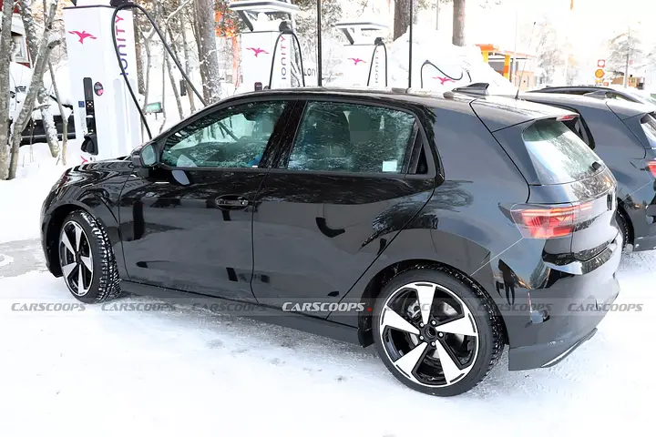 VW-ID-Polo-R-Line-Scoop-SH-Proshots-17-2048x1366