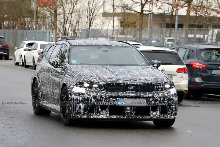 BMW-M5-Touring-newcarScoops.com-New-1
