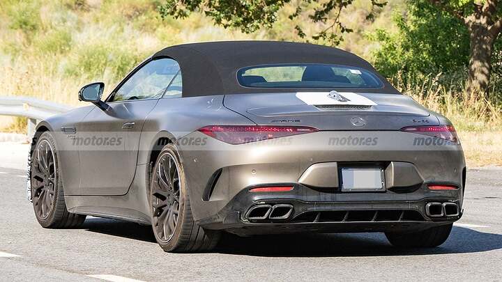 Cazado el nuevo Mercedes-AMG descapotable con motor V8 que revolucionará el mercado de los deportivos 13