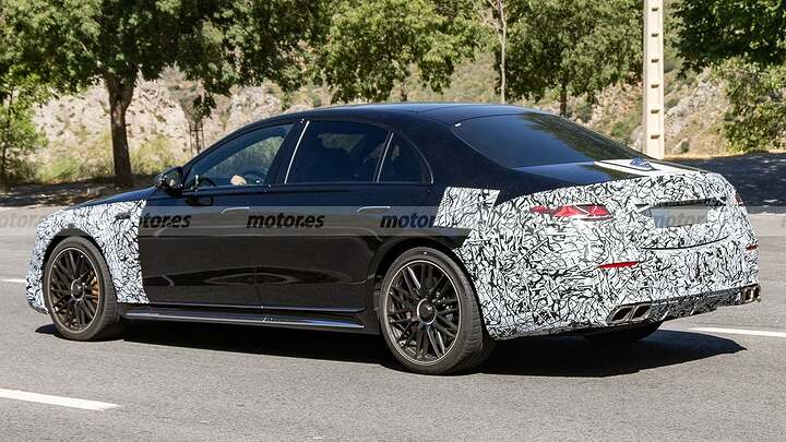 Más de 800 CV y etiqueta ECO, la renovación del Mercedes Clase S más deportivo se descubre en estas fotos espía 7