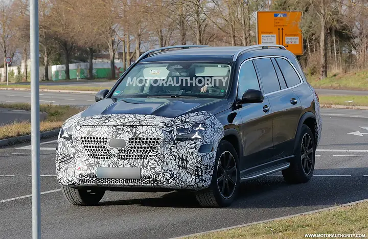 2027-mercedes-benz-gls-class-facelift-spy-shots--photo-via-baldauf_100954001_h