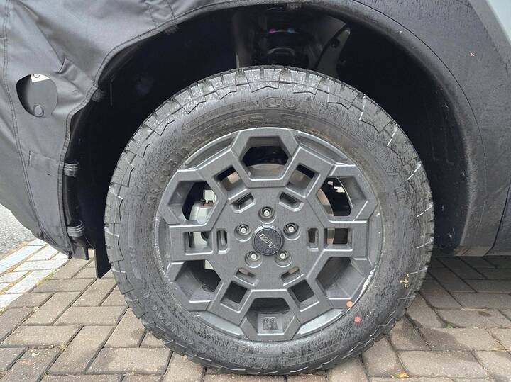 thumb-bf2e2c07cea5a0cd2f7dce5b4f8d9b37_1765149421_422_950x712