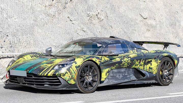 aston-martin-valhalla-amr-2027-fotos-newcarscoops-2026113948-17777463284