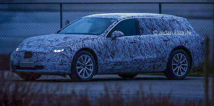 All new C-Klasse Estate EV spotted for the first time!!But I‘m confused,when on earth was this s (1)