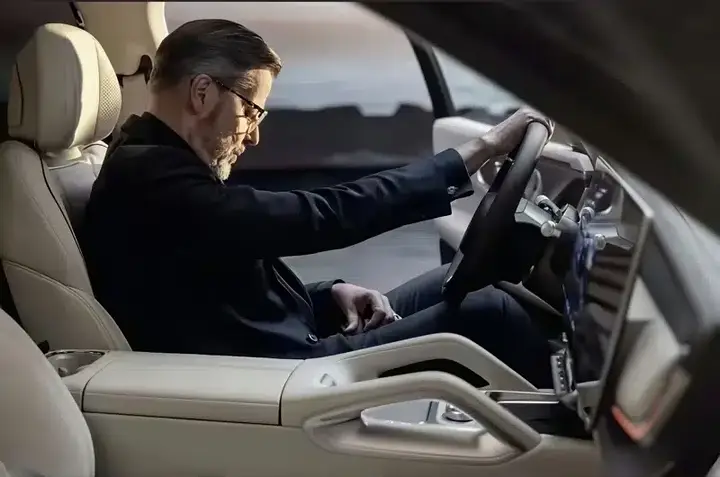 Zeekr 8X interior leaked_newcarscoops__3-800x531