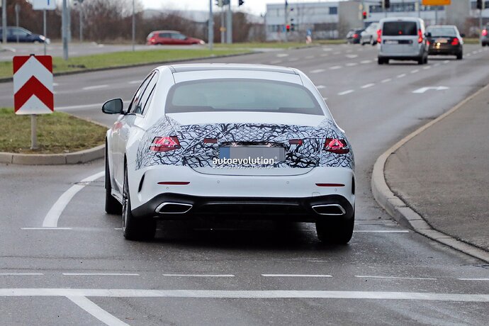 new-2024-mercedes-benz-e-class-spied-with-minimal-camouflage-and-its-a-looker_14