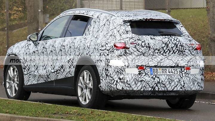 mercedes-gla-2026-fotos-espia-2024105481-1732711273_12