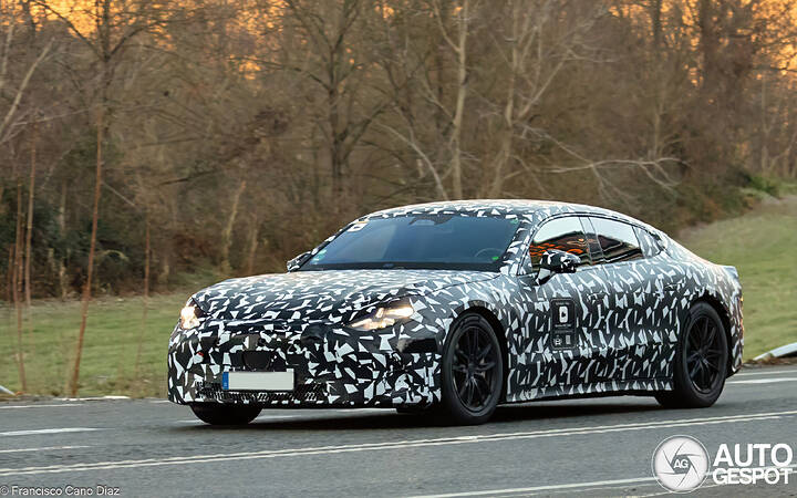 mercedes-amg-gt-4-door-coupe-ev-d2396-c960805122025150724_1