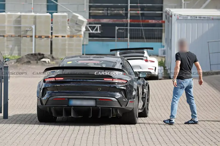 Porsche-Taycan-Manthey-Hardcore-Prototype-715-24-1536x1025