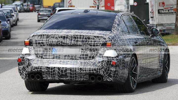 BMW está a punto de cambiar el M5 como nunca antes, y puede que lo más polémico no se vea en estas fotos espía 12