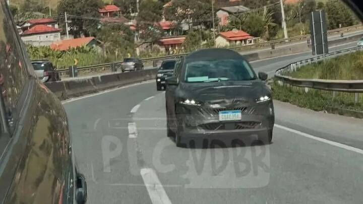 nova-geracao-do-nissan-sentra-e-flagra-no-brasil