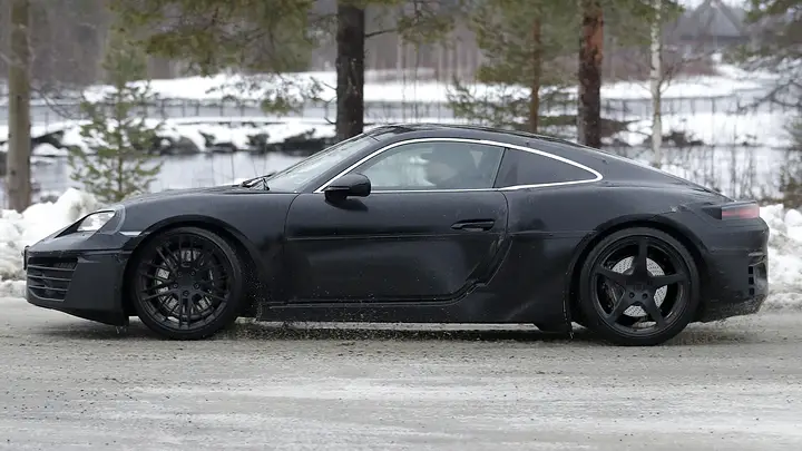 Porsche Cayman EV - side profile_aojtig