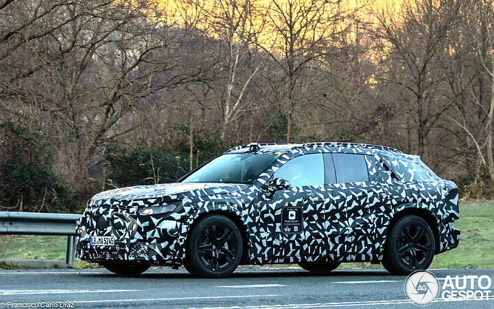 mercedes-amg-suv-2d8e1-c960405122025150622_4