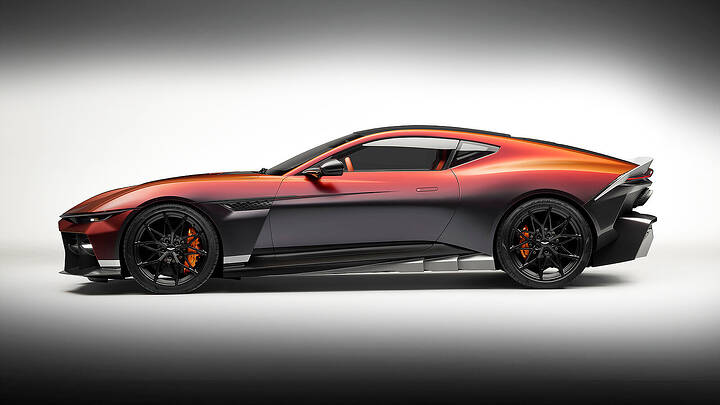 Aston Martin Valen_03